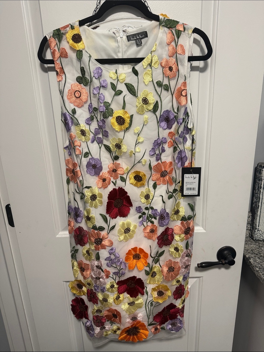 Nicole Miller White Dress with Multicolor Floral Embroidery